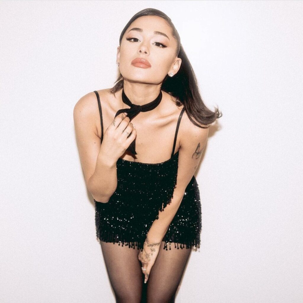 Arianagrandefanpage Magmoe 